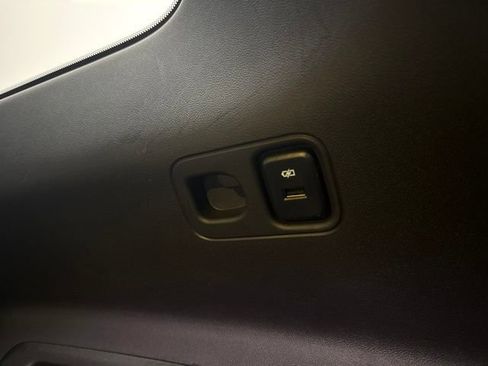 Used 2019 GMC Acadia SLT AWD/4WD image 22