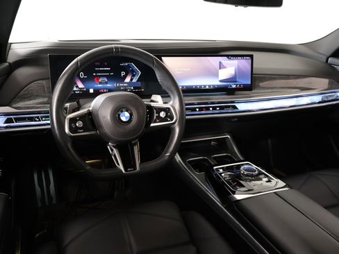 Certified 2023 BMW 740i RWD image 2