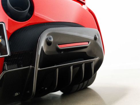 Used 2022 Ferrari SF90 Stradale AWD/4WD image 8