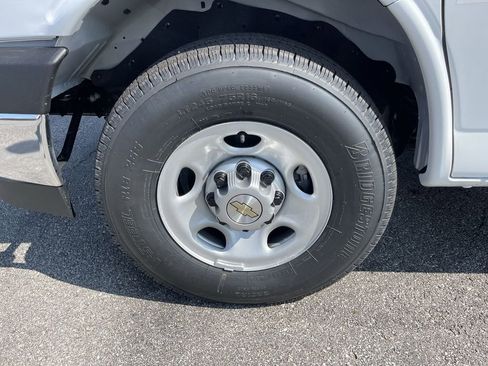 New 2025 Chevrolet Express 2500 w/ Driver Convenience Package image 6