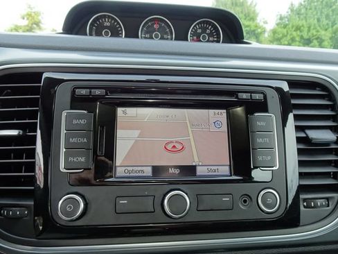 Used 2014 Volkswagen Beetle GSR FWD image 19