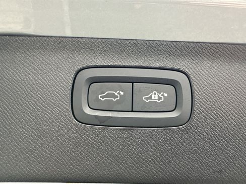 Used 2026 Volvo XC90 B6 Plus w/ Protection Package Premier AWD/4WD image 12