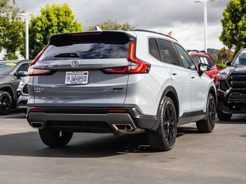 Used 2024 Honda CR-V Sport Touring image 10