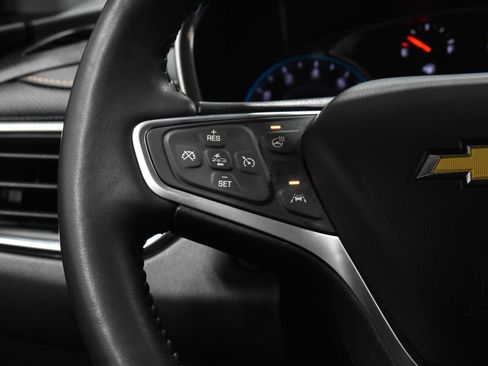 Used 2022 Chevrolet Equinox Premier image 7