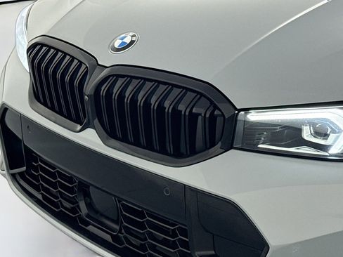 Used 2023 BMW 330i Sedan w/ M Sport Package image 13
