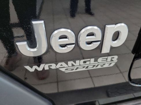 Used 2019 Jeep Wrangler Sport image 44