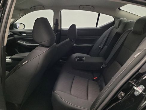 Used 2024 Nissan Altima 2.5 SV AWD/4WD image 18