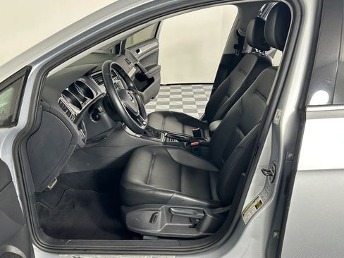 Used 2017 Volkswagen Golf Alltrack SE image 23
