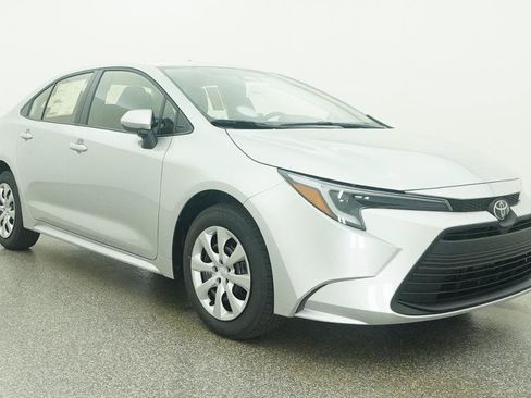 New 2026 Toyota Corolla LE FWD image 9