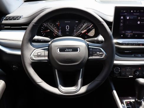 New 2025 Jeep Compass Limited image 15