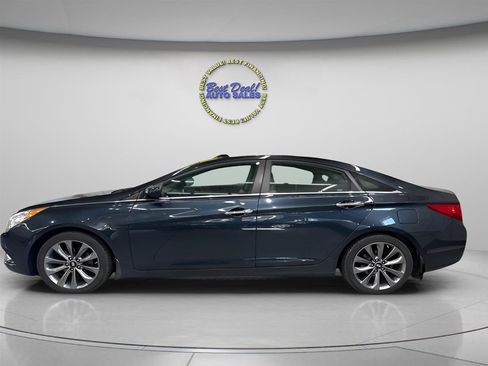Used 2013 Hyundai Sonata SE w/ Navigation & Sunroof Pkg FWD image 6