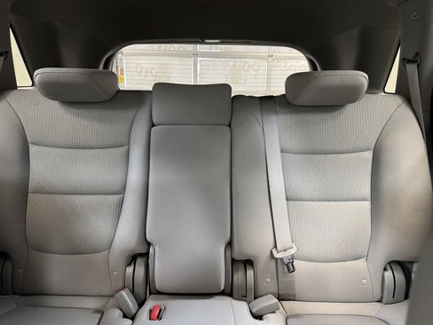Used 2011 Kia Sorento LX image 14