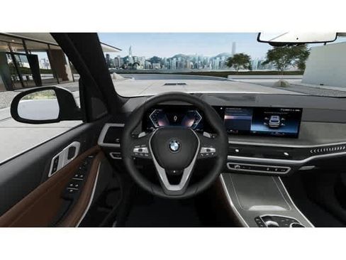 New 2026 BMW X5 xDrive40i w/ Premium Package image 13