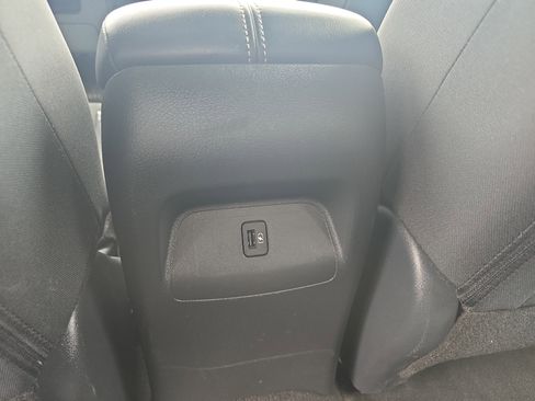 Used 2025 Nissan Sentra SV image 16