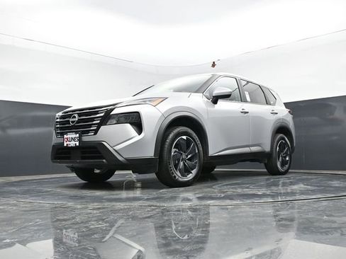 Used 2025 Nissan Rogue SV AWD/4WD image 44