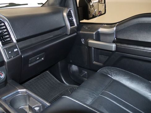 Used 2016 Ford F150 XLT w/ Equipment Group 302A Luxury AWD/4WD image 57