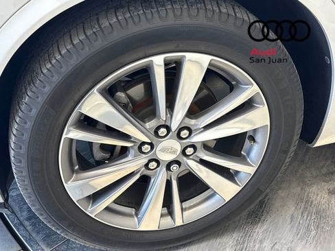 Used 2020 Cadillac XT6 Premium Luxury image 5