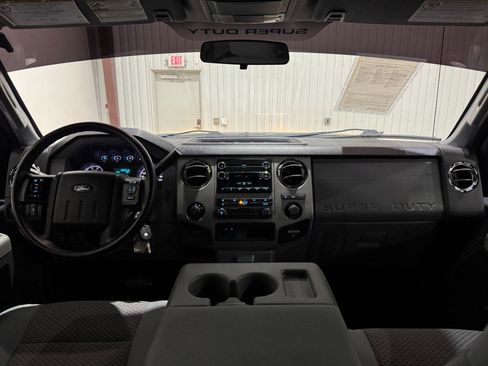 Used 2016 Ford F250 XLT w/ FX4 Off-Road Package image 19