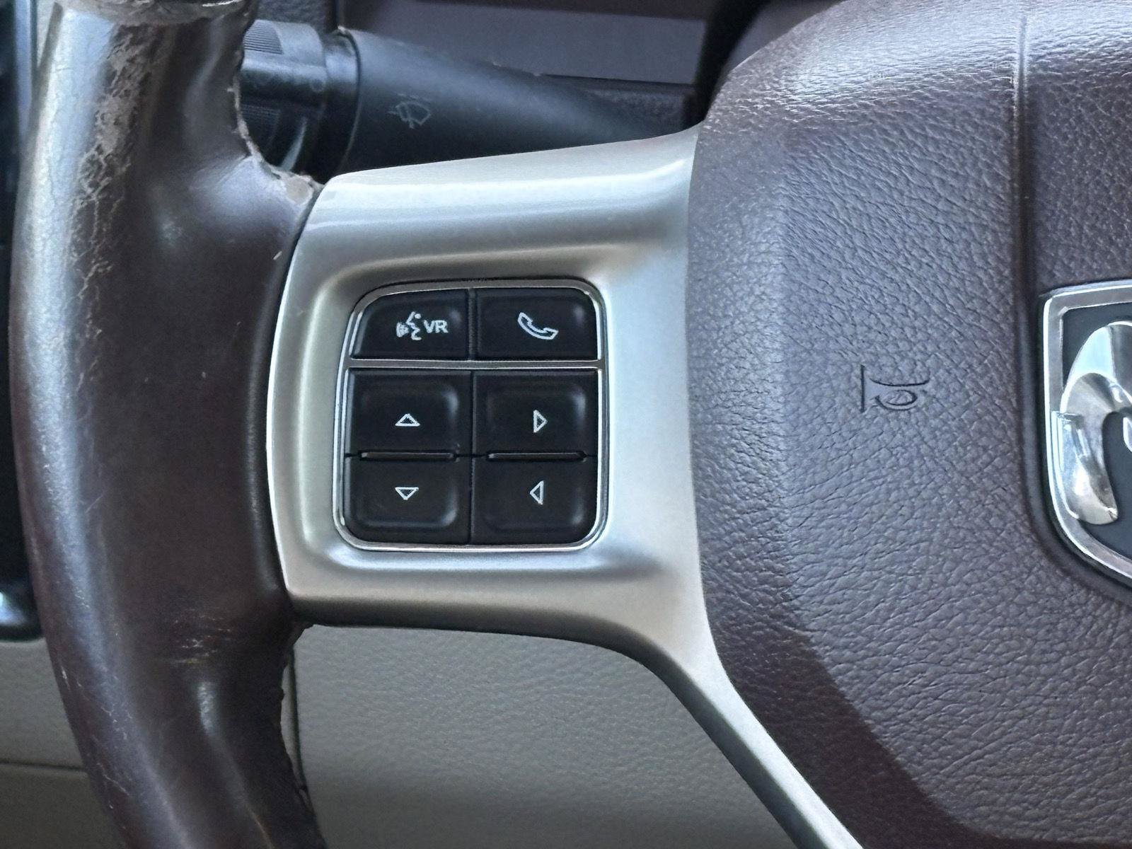 Used 2016 RAM 1500 Laramie w/ Convenience Group AWD/4WD image 10
