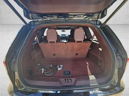 Used 2020 Lincoln Aviator Black Label Grand Touring w/ Class IV Trailer Tow Package image 16