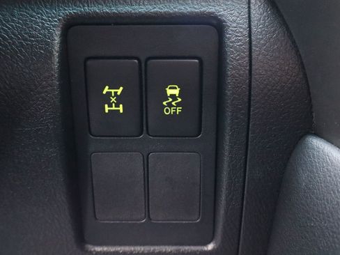 Used 2009 Toyota Land Cruiser image 19