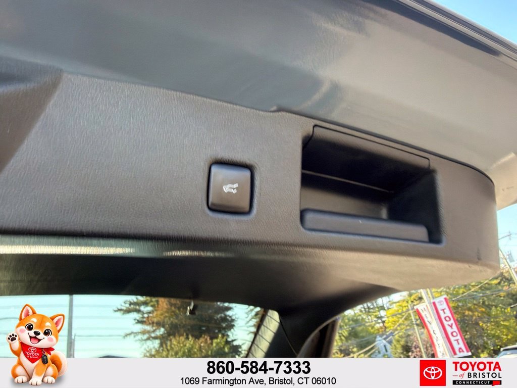 Used 2024 Ford Escape ST-Line Select w/ Tech Pack #2 AWD/4WD image 33