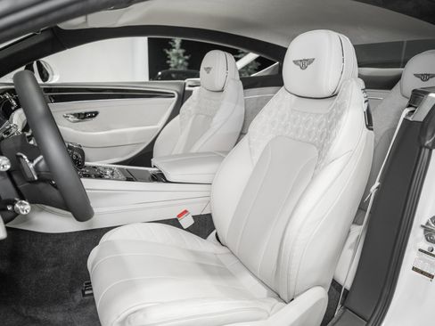 Certified 2023 Bentley Continental GT V8 AWD/4WD image 20