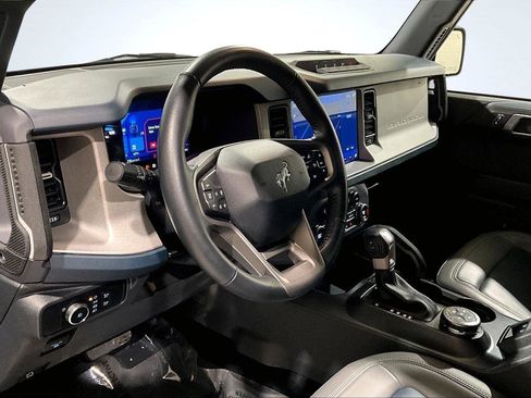 Used 2024 Ford Bronco Outer Banks w/ Sasquatch Package image 15