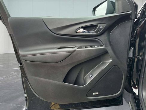 Used 2024 Chevrolet Equinox RS w/ RS Leather Package AWD/4WD image 12