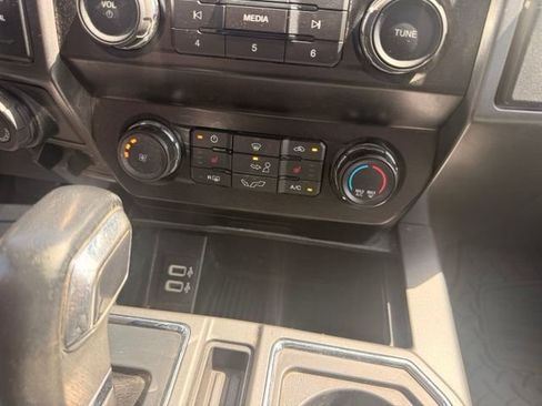 Used 2020 Ford F150 XLT w/ Equipment Group 302A Luxury AWD/4WD image 29