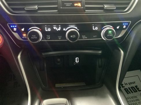 Used 2019 Honda Accord Touring image 43