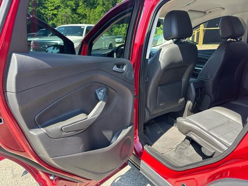 Used 2014 Ford Escape Titanium w/ Equipment Group 401A FWD image 11