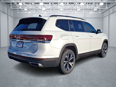 New 2026 Volkswagen Atlas SE image 4