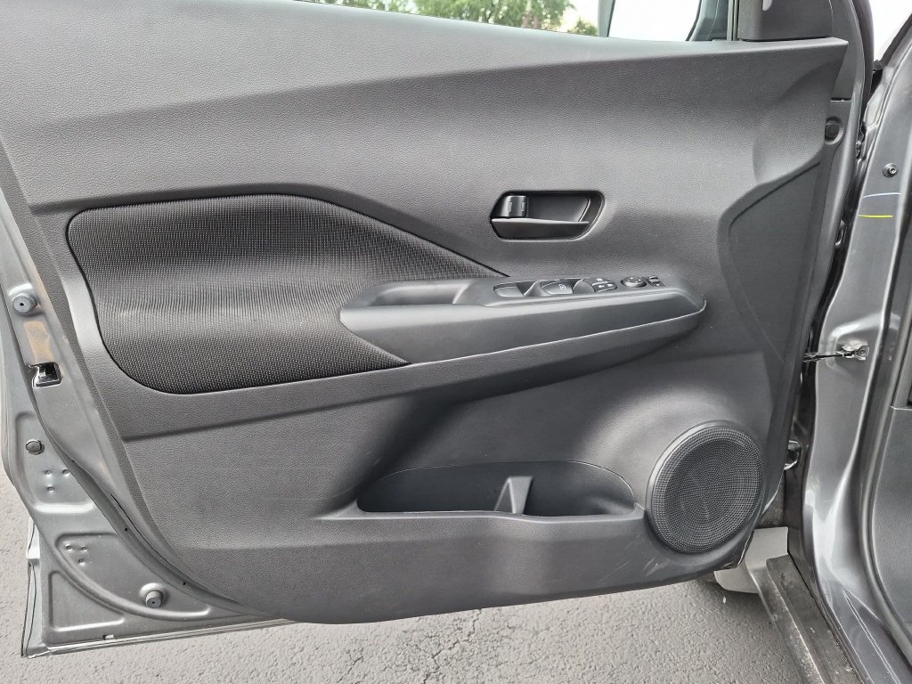 Used 2025 Nissan Kicks Play S FWD image 12