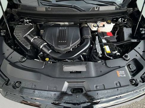 Used 2024 Chevrolet Traverse RS FWD image 27