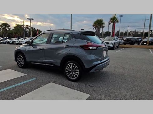 Used 2024 Nissan Kicks SR image 28
