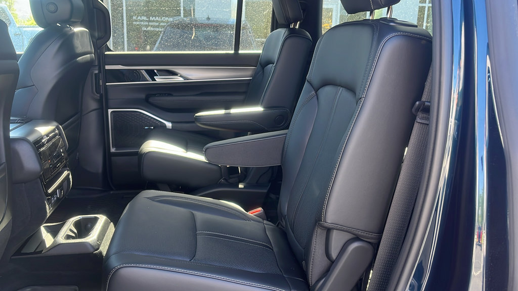 New 2026 Jeep Grand Wagoneer 4WD image 18