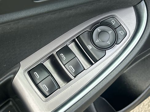 Used 2017 Chevrolet Malibu LT image 14