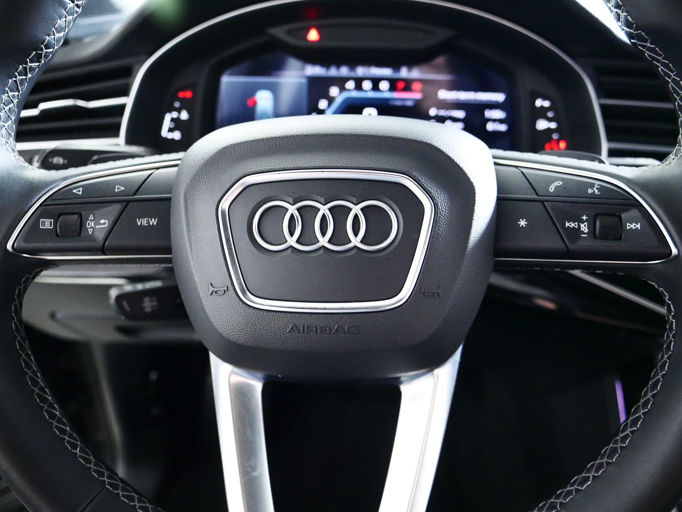 Certified 2025 Audi Q7 3.0T Premium Plus AWD/4WD image 25