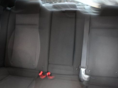 Used 2017 Dodge Charger SE w/ Blacktop Package image 10