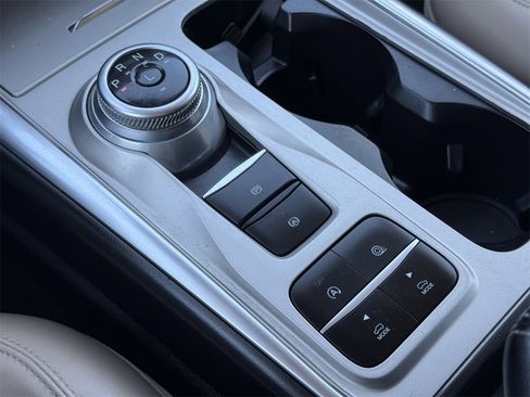 Certified 2021 Ford Explorer XLT w/ Equipment Group 202A image 23