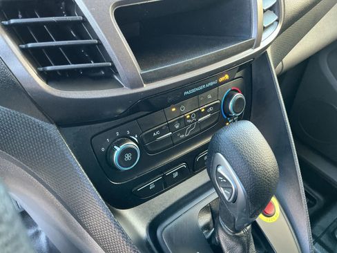 Used 2020 Ford Transit Connect XL FWD image 19