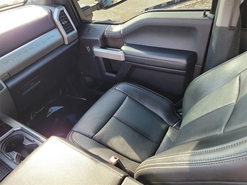 Used 2021 Ford F250 Lariat w/ Lariat Ultimate Package image 17