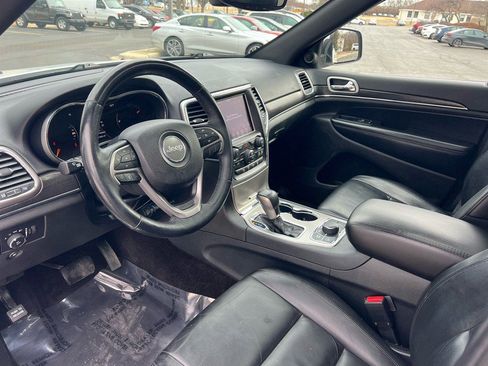 Used 2018 Jeep Grand Cherokee Limited image 23