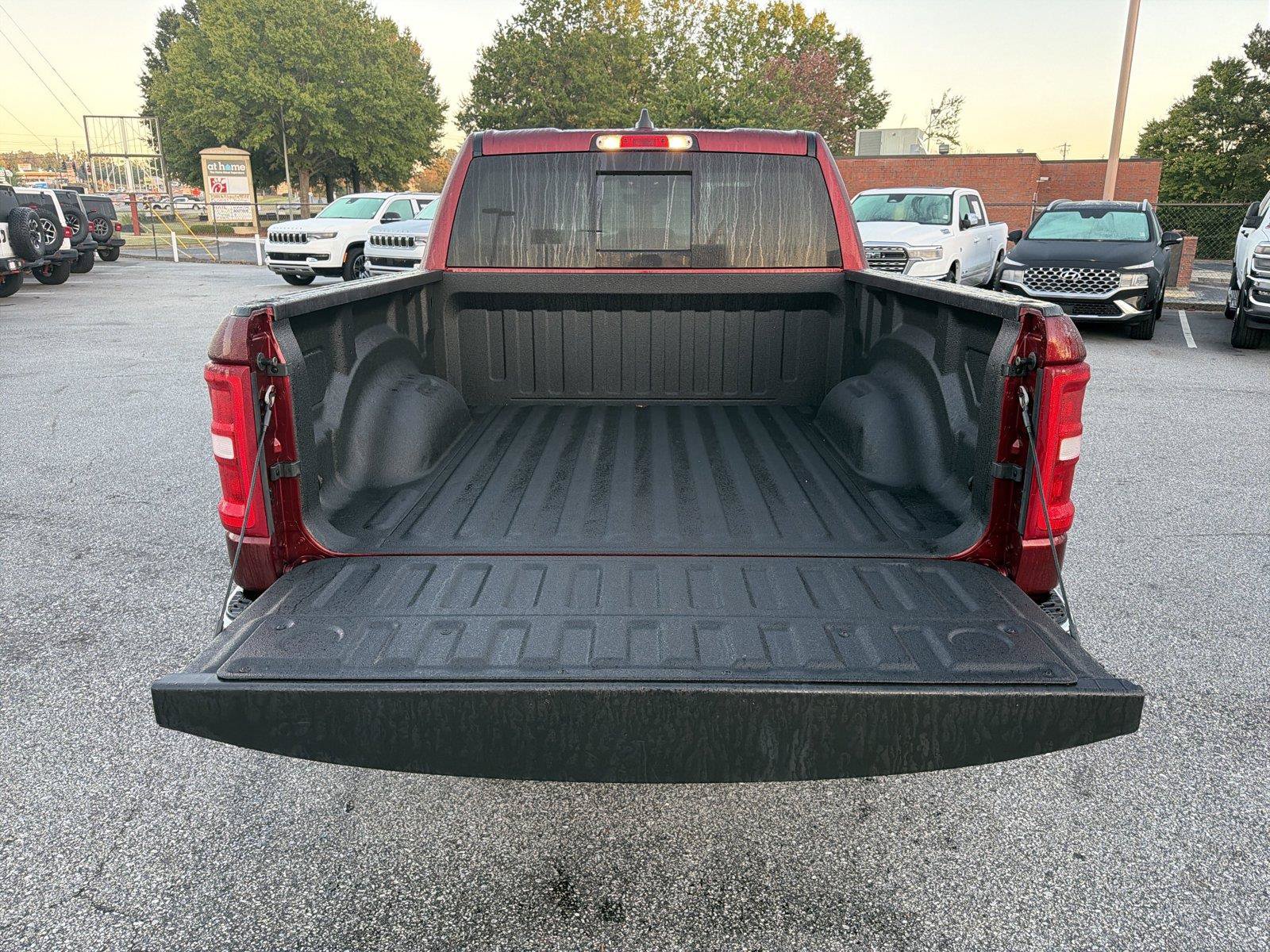 Used 2025 RAM 1500 Big Horn AWD/4WD image 17