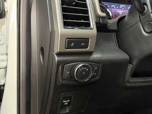 Used 2020 Ford Expedition Max XLT w/ Equipment Group 202A RWD image 20