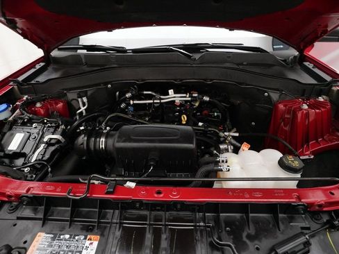 Used 2023 Ford Explorer XLT w/ Equipment Group 202A image 3