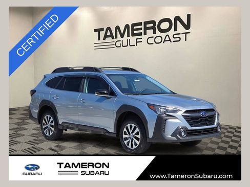 Used 2025 Subaru Outback Premium AWD/4WD image 1