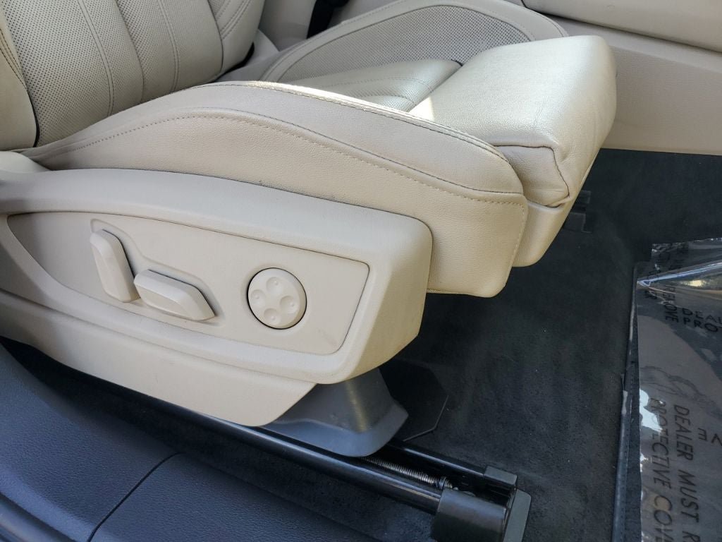 Used 2021 Audi Q5 Prestige w/ Prestige Package AWD/4WD image 45
