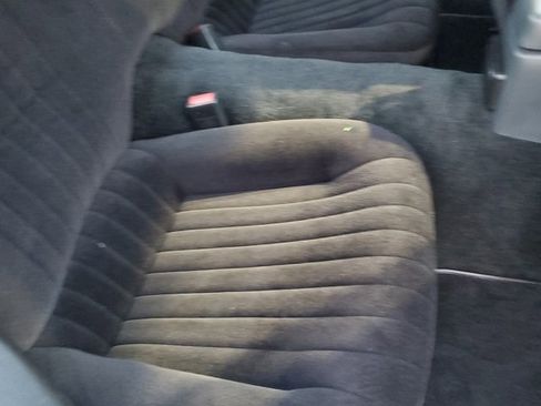 Used 1991 Pontiac Firebird Base image 38